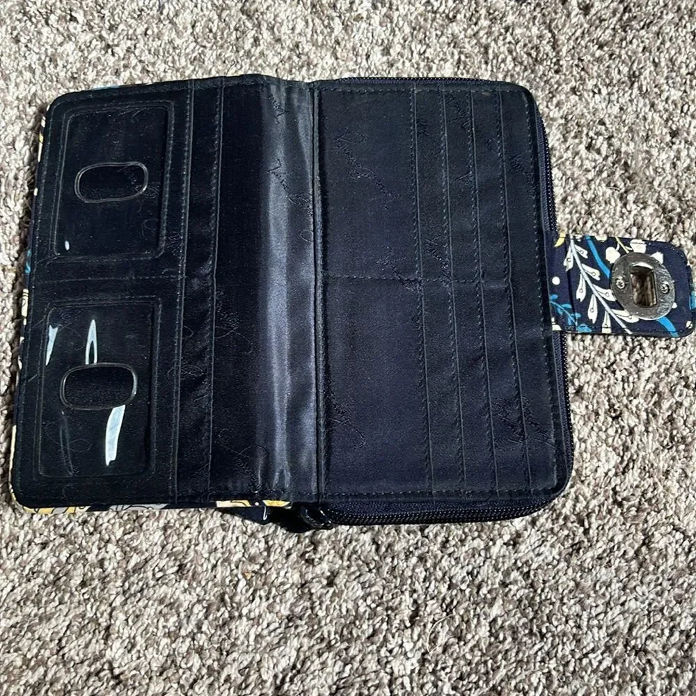 Vera Bradley, turn lock wallet, Ellie retired design, blue and yellow